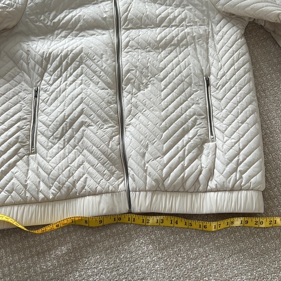 Spring-summer  light jacket. - Picture 9 of 10